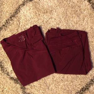 Cherokee Infinity Scrub Top + Bottom in Wine